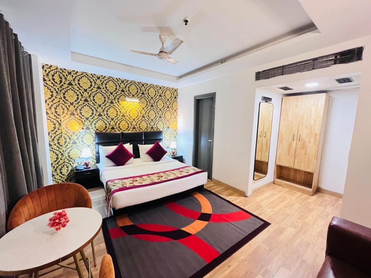 Hotel At Residency Kaushambi Couple Friendly Ghaziabad Luaran gambar