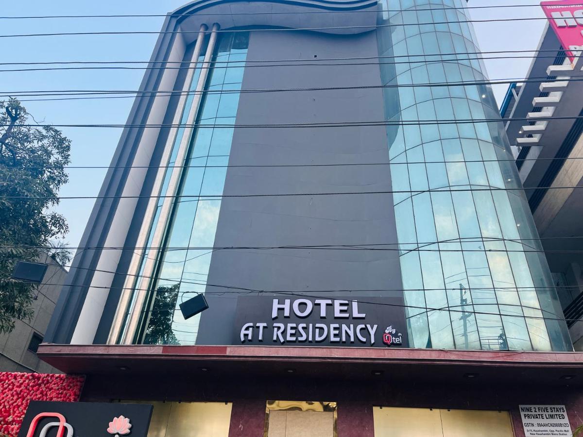 Hotel At Residency Kaushambi Couple Friendly Ghaziabad Luaran gambar