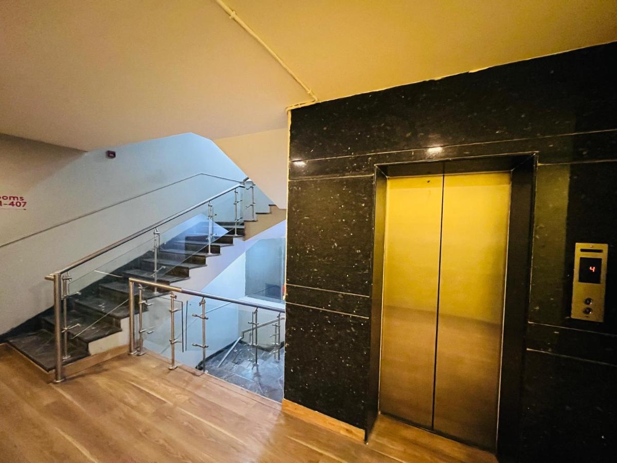 Hotel At Residency Kaushambi Couple Friendly Ghaziabad Luaran gambar