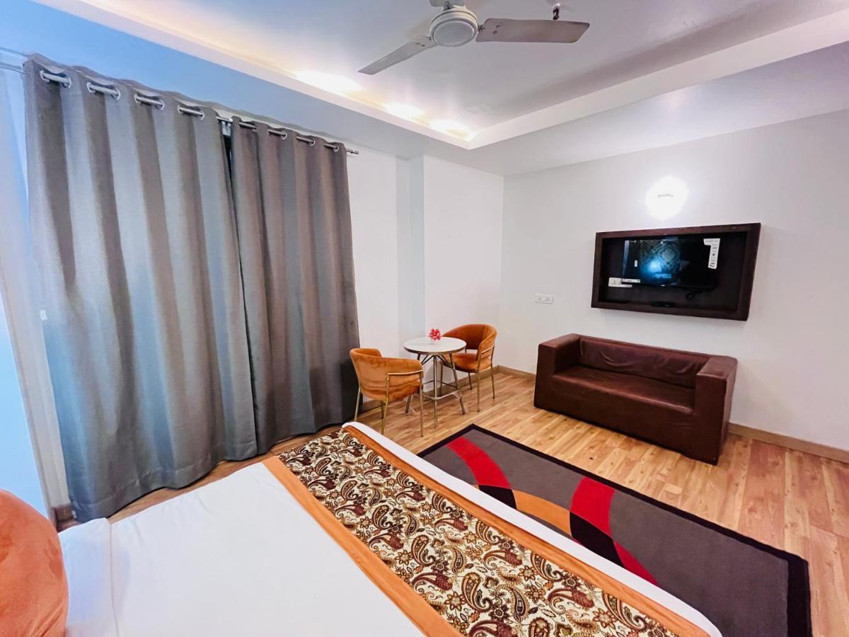 Hotel At Residency Kaushambi Couple Friendly Ghaziabad Luaran gambar