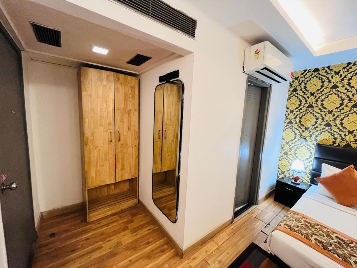 Hotel At Residency Kaushambi Couple Friendly Ghaziabad Luaran gambar