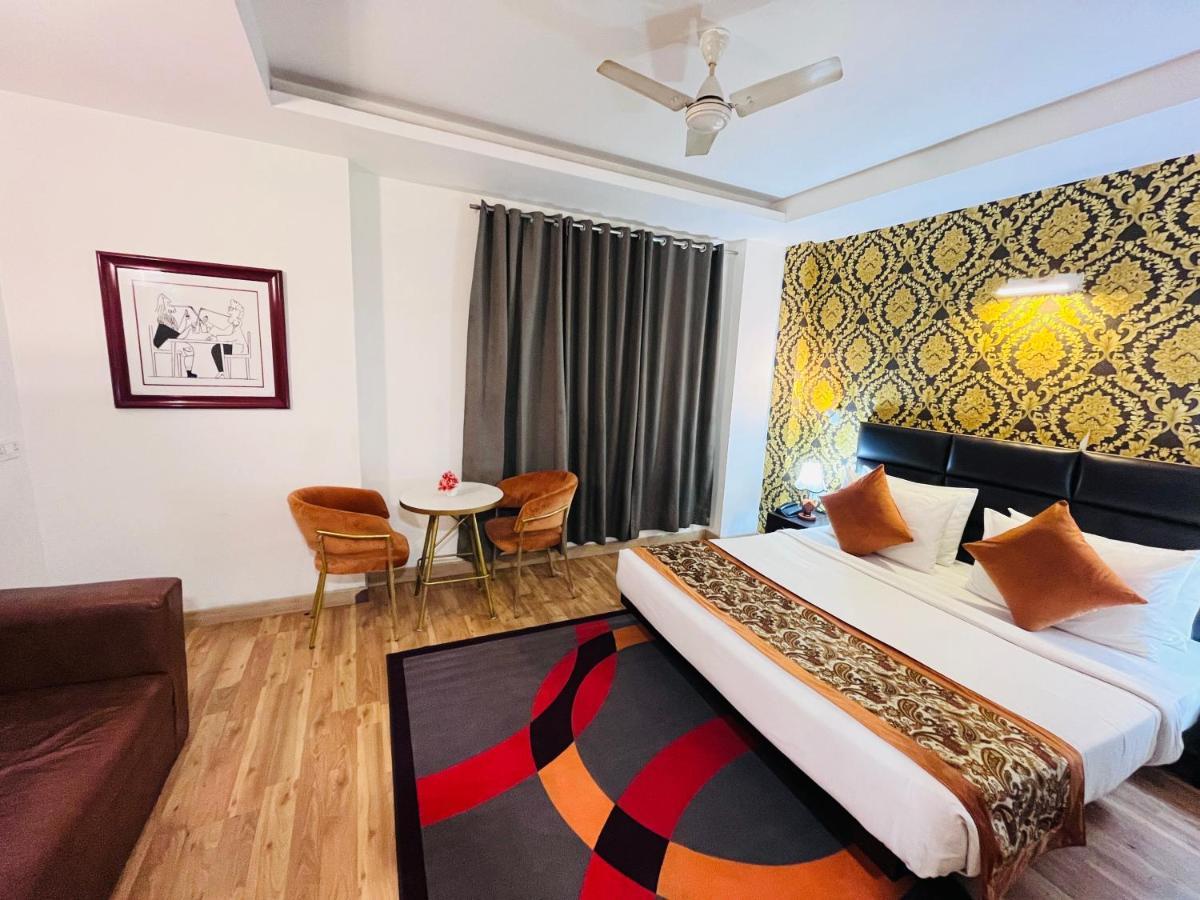 Hotel At Residency Kaushambi Couple Friendly Ghaziabad Luaran gambar