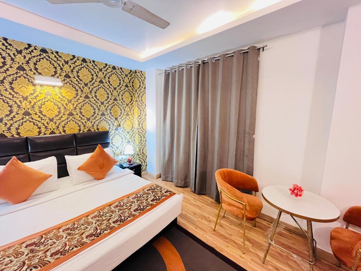 Hotel At Residency Kaushambi Couple Friendly Ghaziabad Luaran gambar