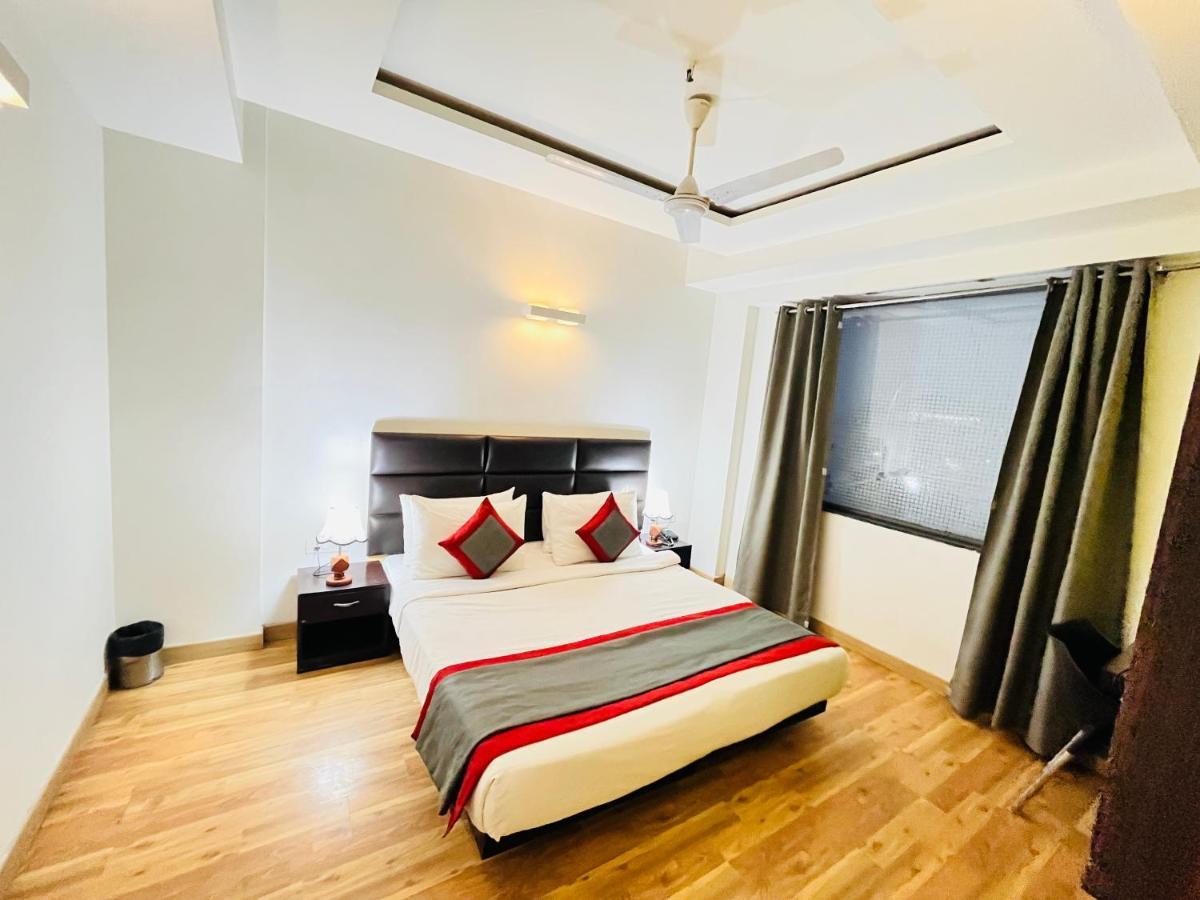 Hotel At Residency Kaushambi Couple Friendly Ghaziabad Luaran gambar